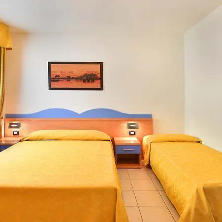 Hotel Villa Olga Caorle Esterno foto