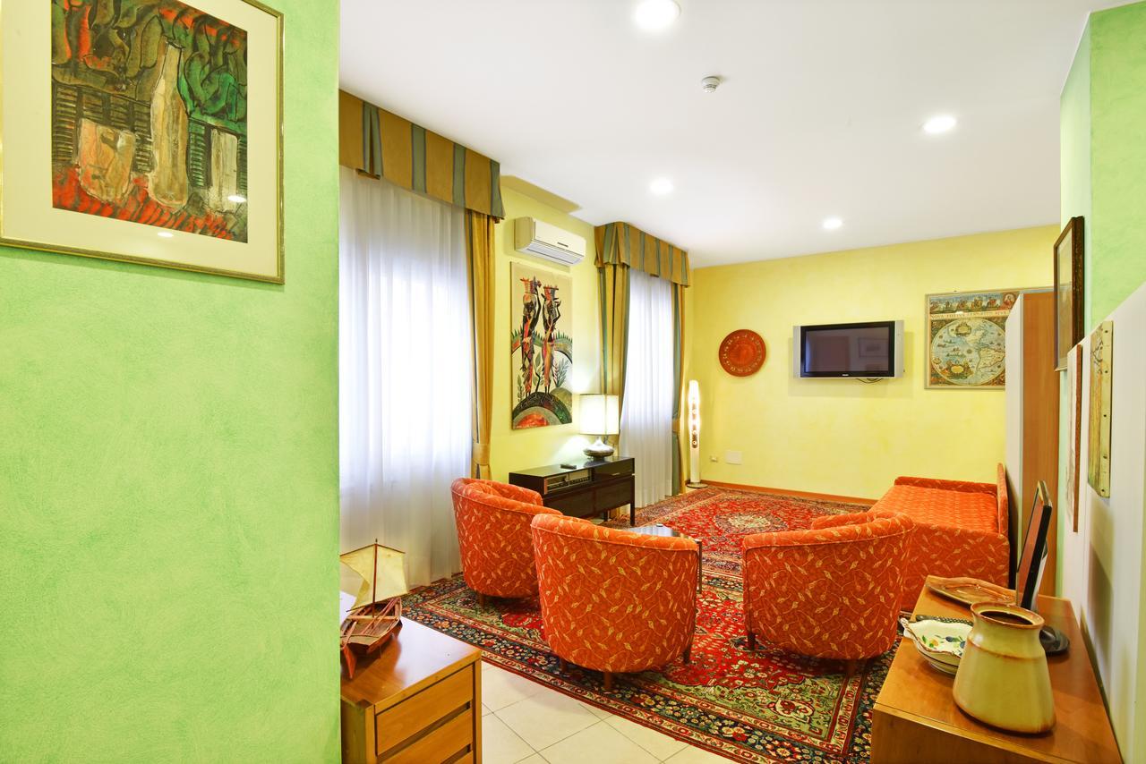 Olga Aparthotel 2*