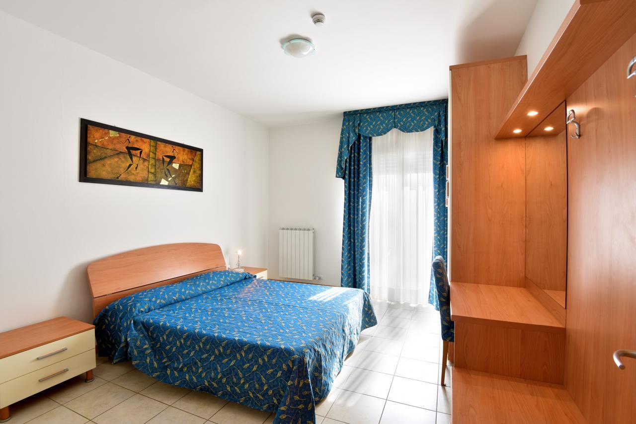Olga Aparthotel 2*