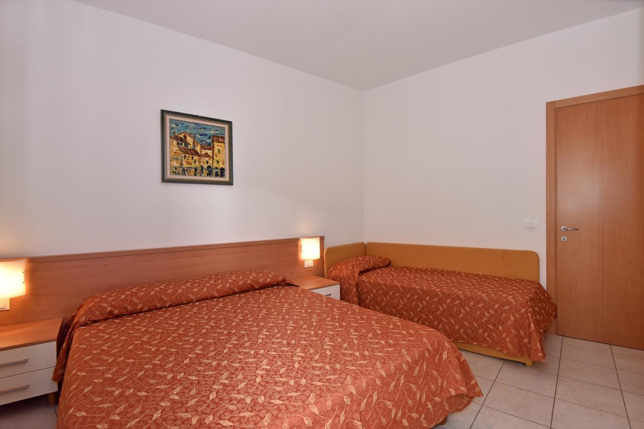 Olga Aparthotel 2*